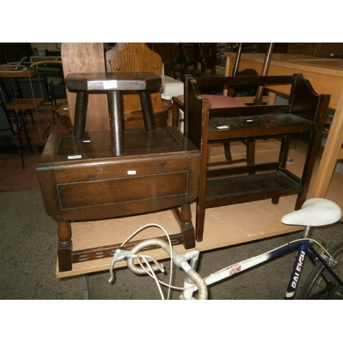164 - Lot inc 3 legged oak stool, small oak drop leaf table and mahogany stand