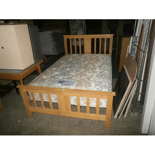 505 - Wood framed bed with SILENTNIGHT mattress