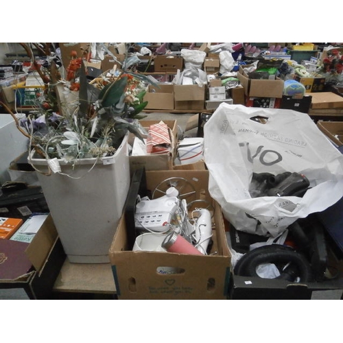 80 - Lot inc decorative flowers, vacuum accessories, telephone, flask, etc