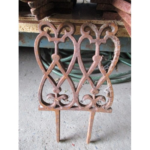 30 - 30 Victorian wrought iron garden edgings