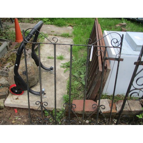 109 - Wrought iron gate. 33.5 inch tall x 28.5 inch wide