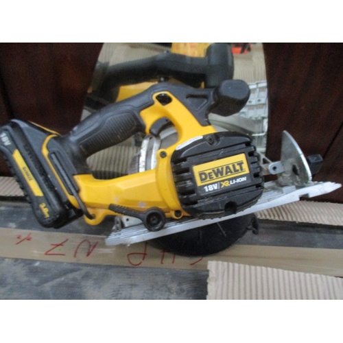 1095 - DeWalt 18v 760w cordless circular saw in good working order