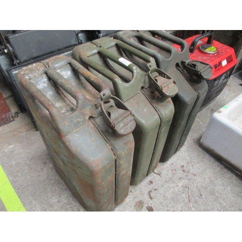 1004 - 3 x 20ltr metal Jerry Cans