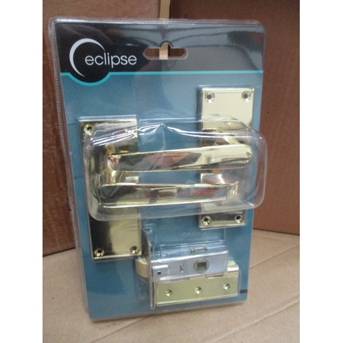 1064 - 16 pairs of Eclipse lever latch door packs. Handles, latch, hinges and screws, all new in original p... 