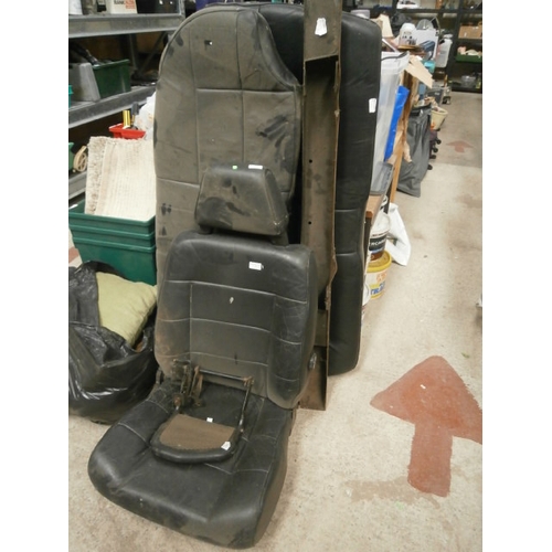 131 - Land rover defender leather seats