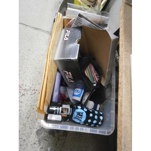 136 - Box of stationary items