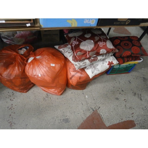 170 - Quantity of home furnishings