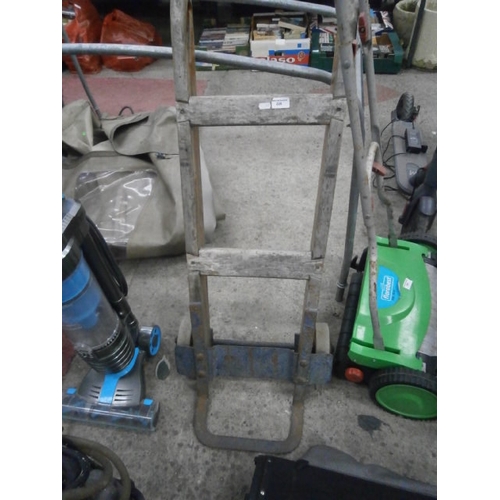 Lot 220       
