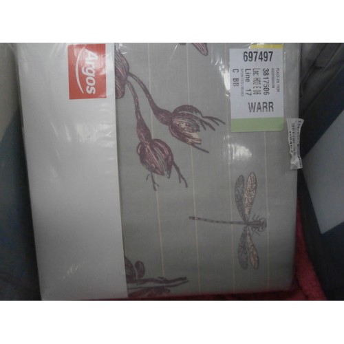 146 - Box of new bedding