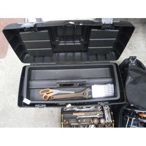 148 - Lot inc tool box and tool bag containing tools