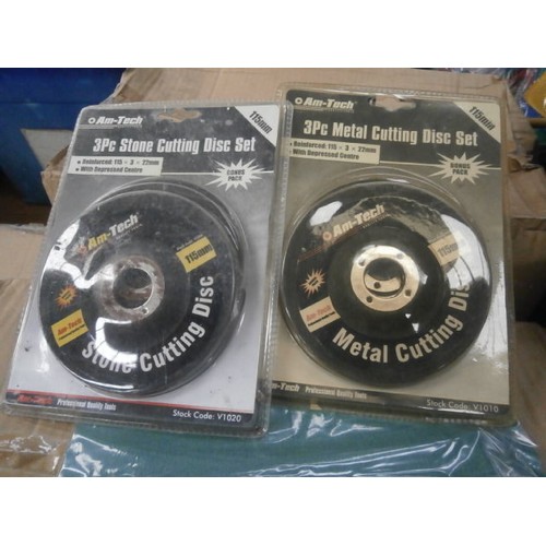160 - Box inc tools and hardware