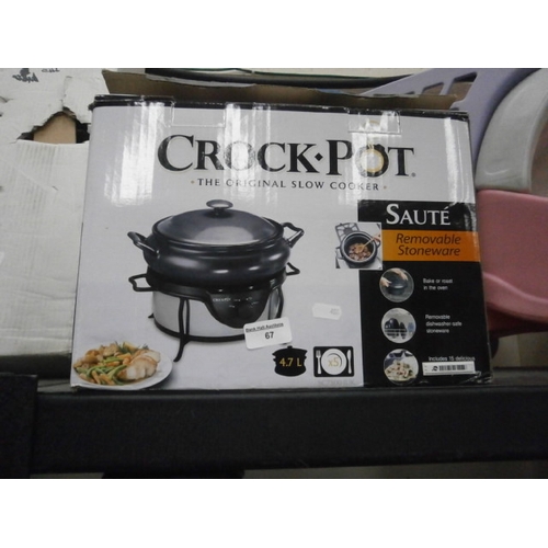 67 - Boxed Crock-pot