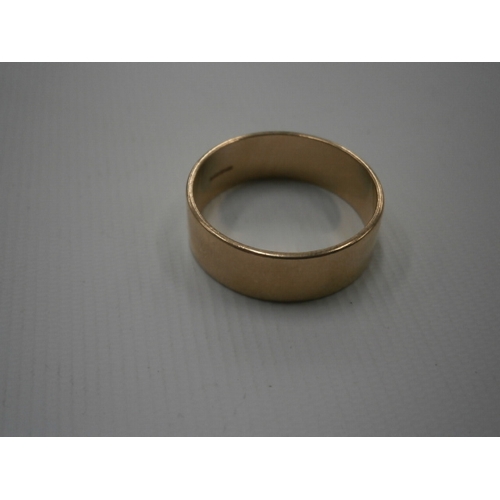 243 - 9ct gold hallmarked wedding band, weight 5.26 grams size Y