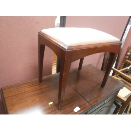 620 - Upholstered mahogany stool