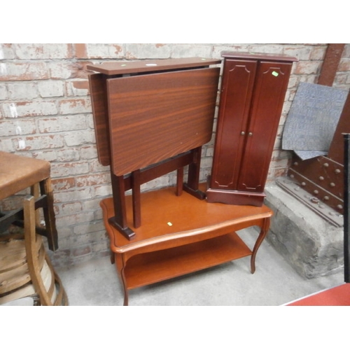 625 - Small gate leg table, a small DVD cabinet and a coffee table