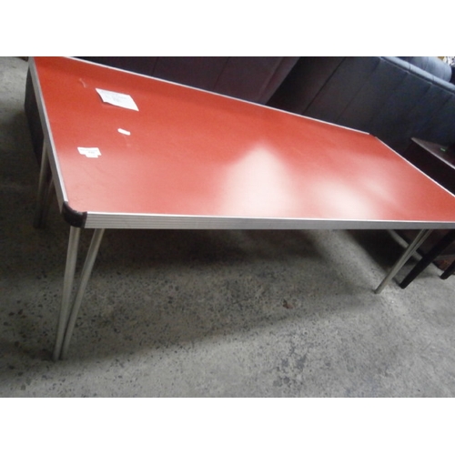 626 - 6ft x 2ft GOPAK folding table