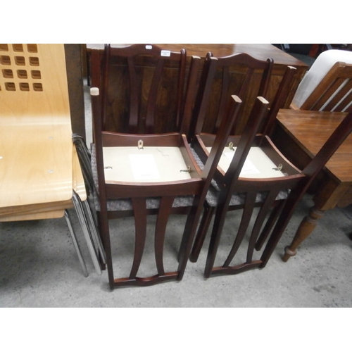 679 - Set of 4 x dining chairs