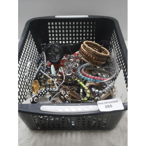 265 - Tub of fashion jewellery items