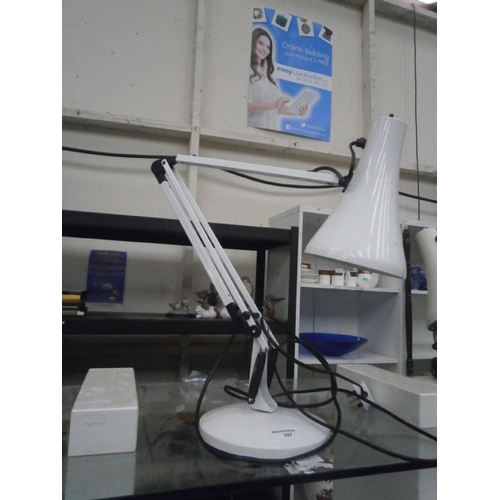 397 - Old Anglepoise lamp