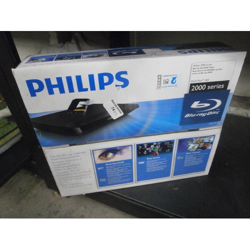 74 - Lot inc Philips DVD player and Netgear router, both boxed