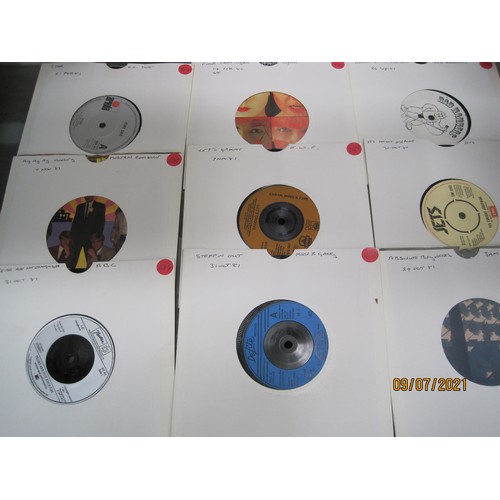 411 - Storage case containing vinyl 45s