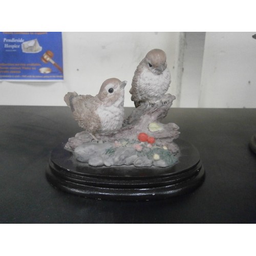 312 - Collection of bird ornaments