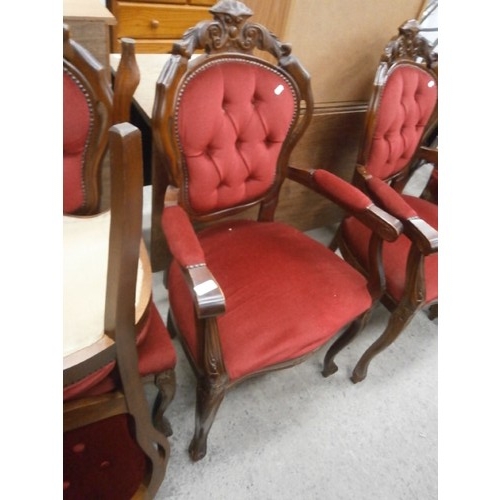 641 - Set of 6 x carved vintage style button back dining chairs