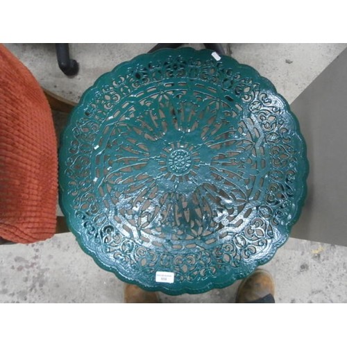 654 - Small painted cast metal table