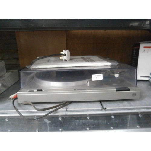 9 - Panasonic automatic turntable