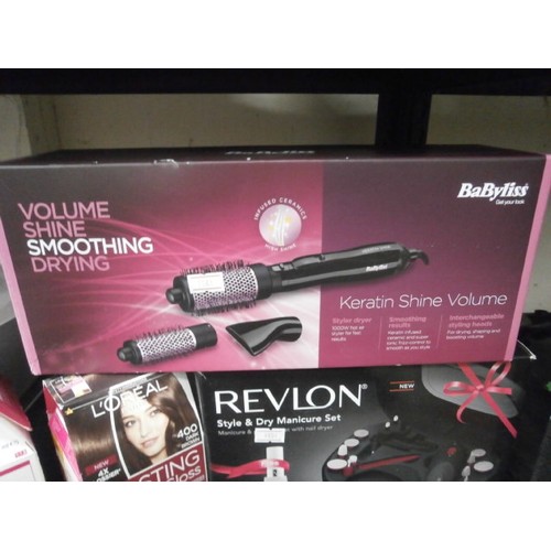 43 - Lot including Babyliss hair styler brush, Revlon manicure set and two boxed L'oreal paris Dark brown... 