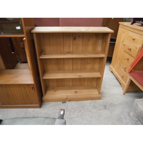 644 - Large open pine bookcase