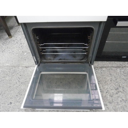 608 - BOSCH built-in electric oven