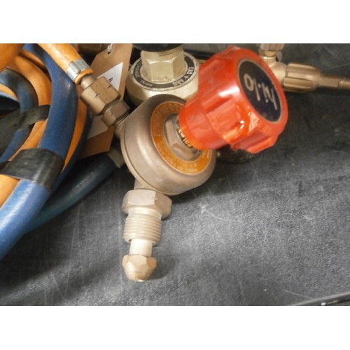 34 - Oxyacetylene propane gas torch