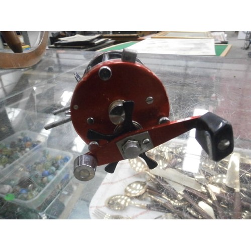 236 - Abu Ambassaduer 7000 beach casting reel