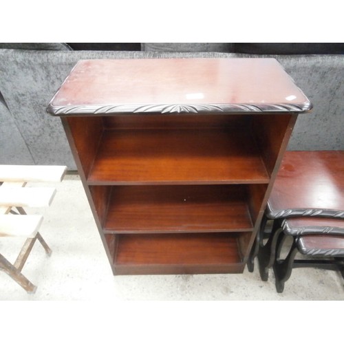 677 - Small mahogany open bookcase and a matching nest of 3 tables