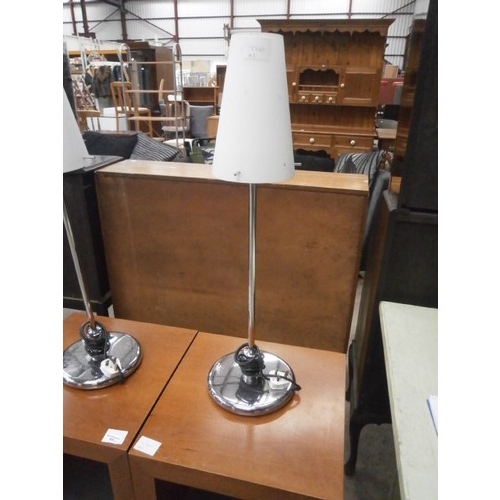 693 - 2 bedside stands & 2 chrome lamps