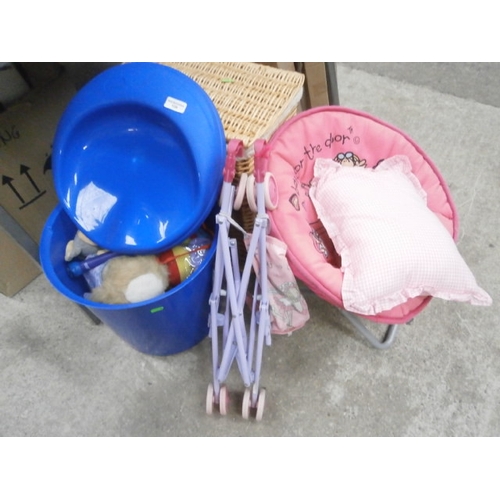 128 - Lot inc kids seat, plastic bin, wicker laundry basket and toys