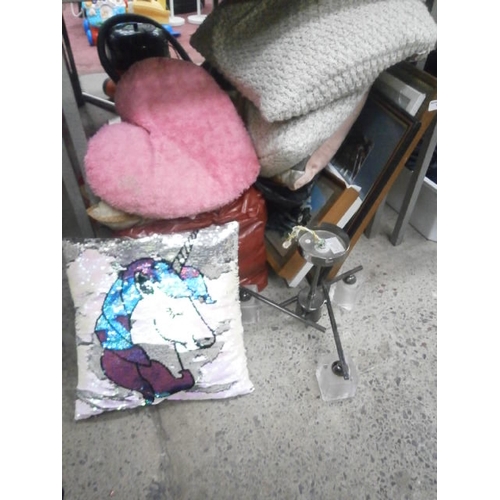 161 - Lot inc cushions, framed artwork, etc
