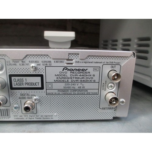 6 - Pioneer DVB-Tuner built in recorder