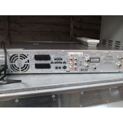 6 - Pioneer DVB-Tuner built in recorder