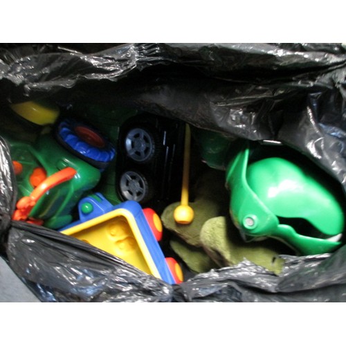 130 - Collection of assorted toys