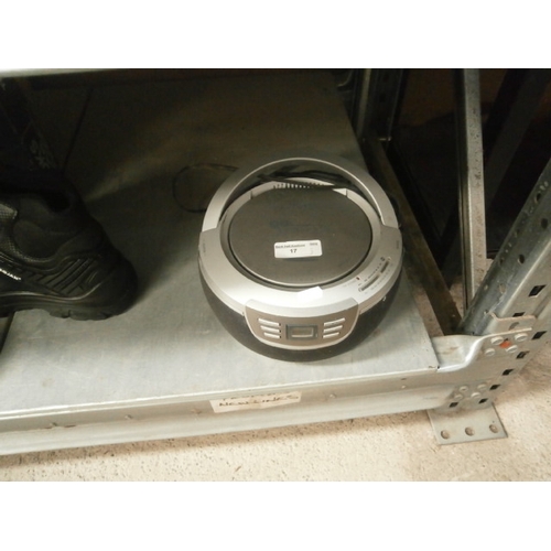 17 - UMB CD player