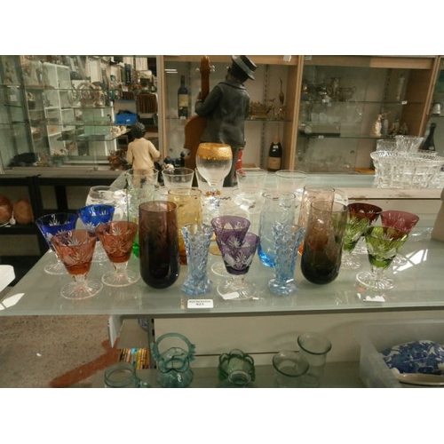 423 - Collection of decorative coloured glasses