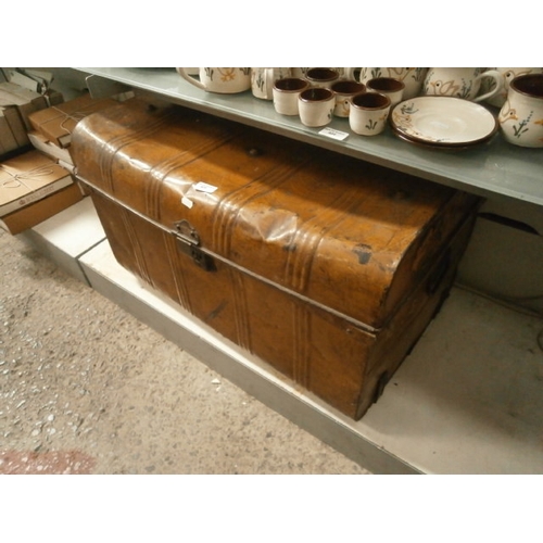 405 - Large metal storage trunk