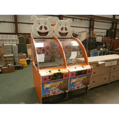 605 - Large HAPPY PIGS Arcade machine - some damage to front