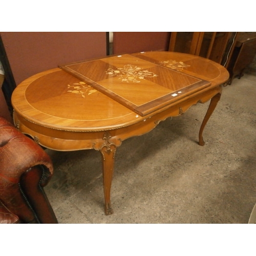 612 - Large continental style inlaid extending dining table