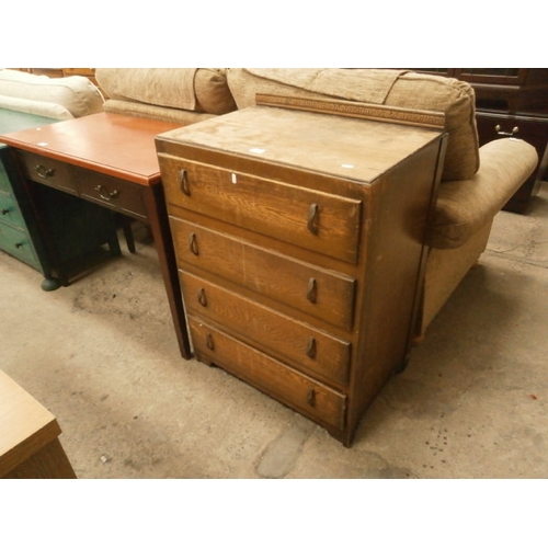 640 - Vintage 4 drawer chest