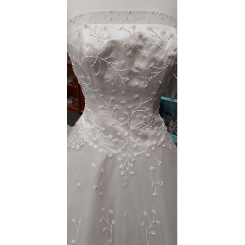 197 - Beautiful Joy House Weddings, wedding dress
Maria UK 14 Ivory