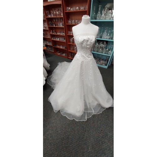 197 - Beautiful Joy House Weddings, wedding dress
Maria UK 14 Ivory