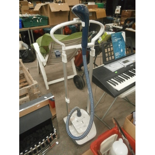 Lot 220       